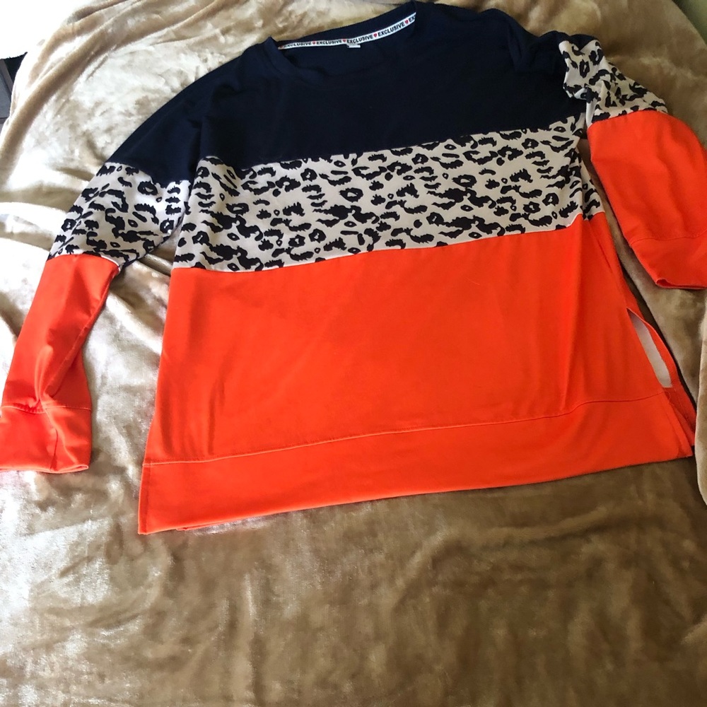 top size large cotton/polyester blend